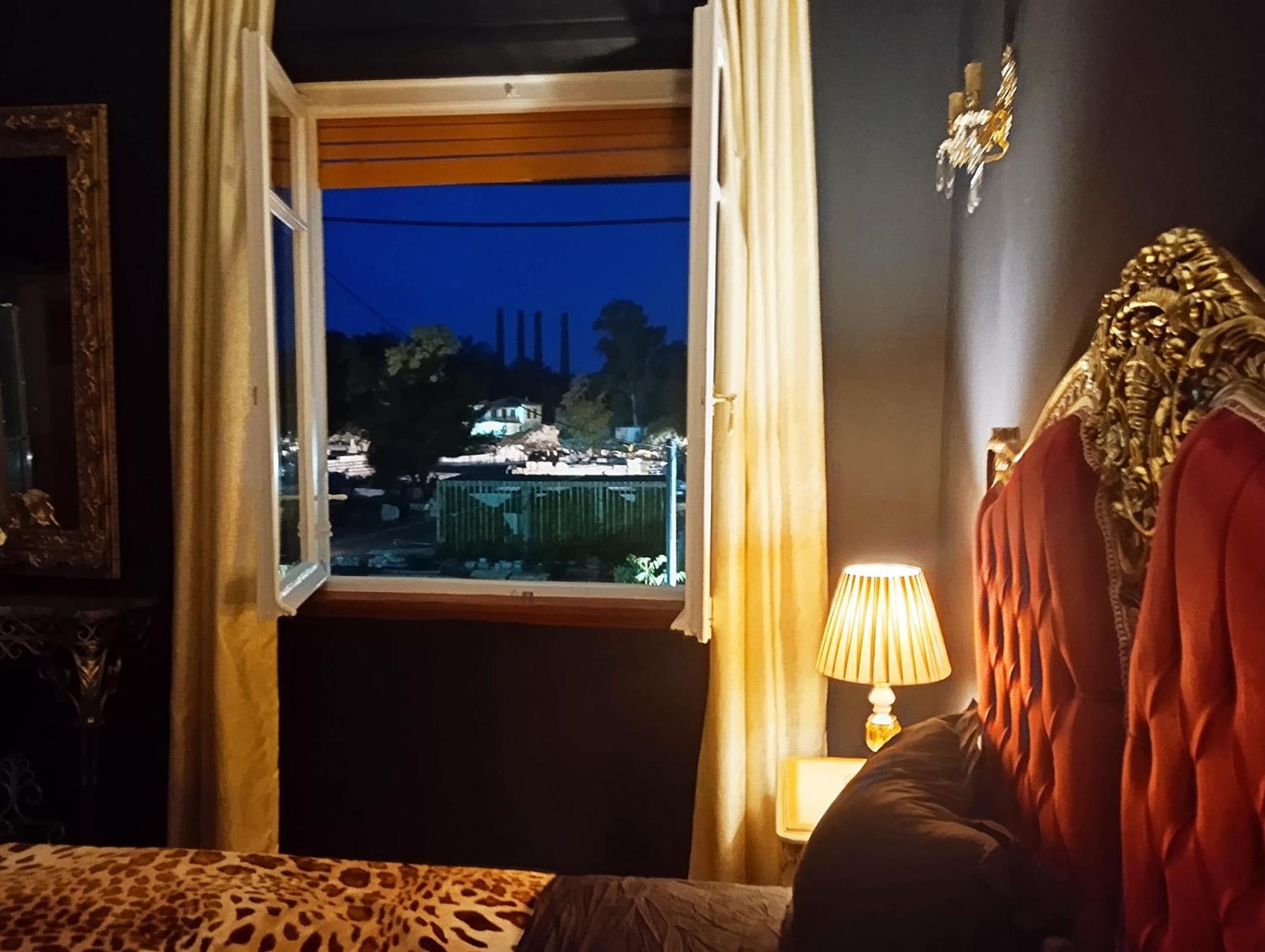 Iris Baroque Apartment Ελευσίνα Εξωτερικό φωτογραφία